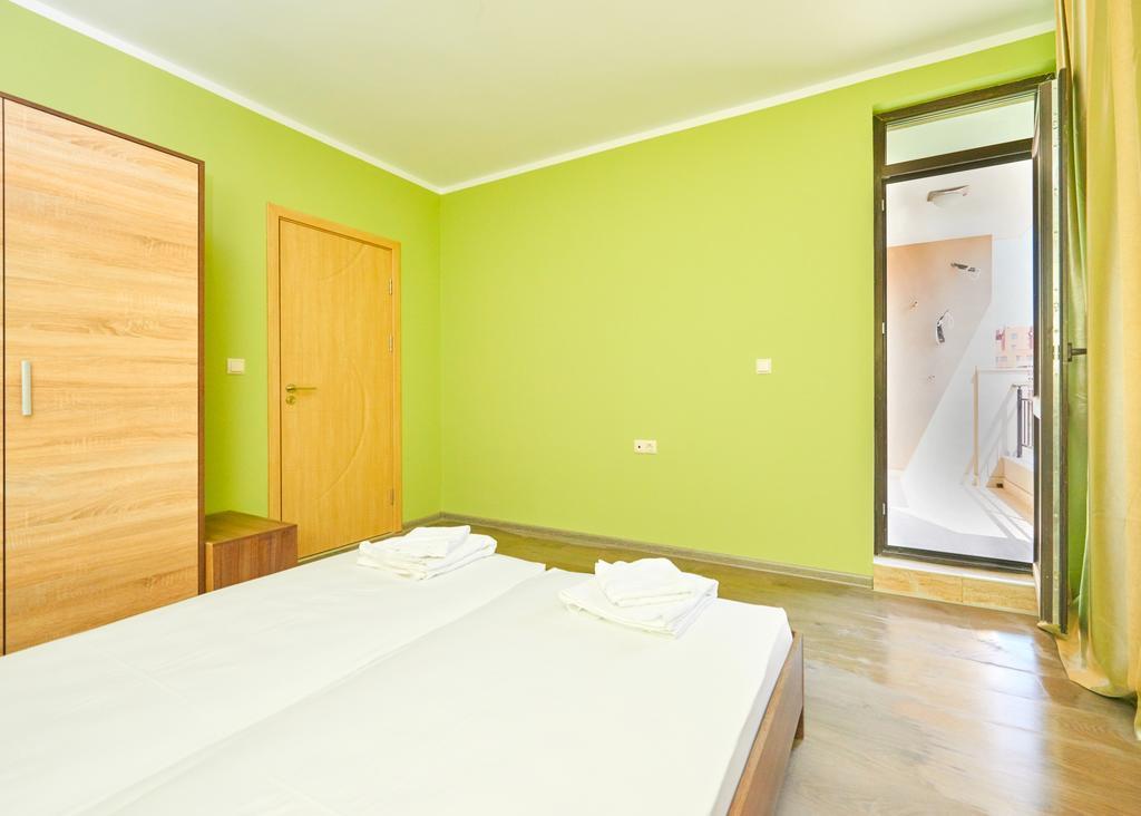Apartment Evi 2 *