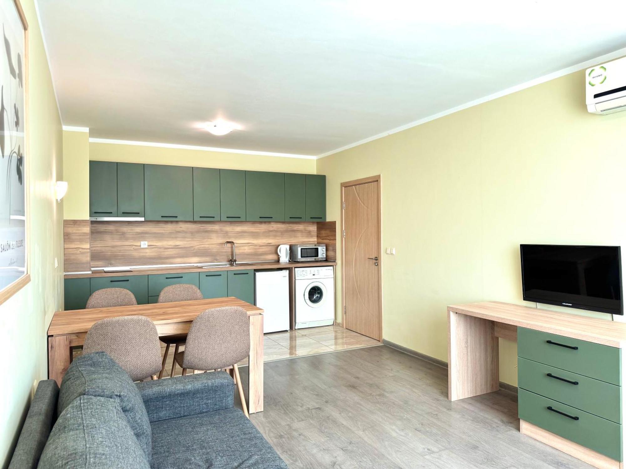 Evi 2 Apartment *